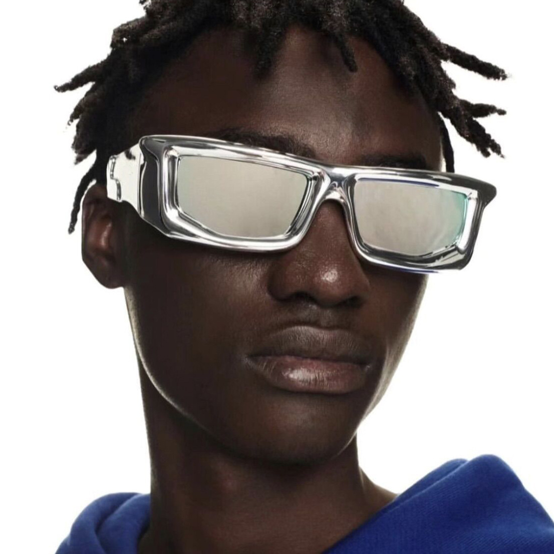 Cycling Gear Essentials - Cyberpunk-zonnebril met vierkant montuur in hiphopstijl.